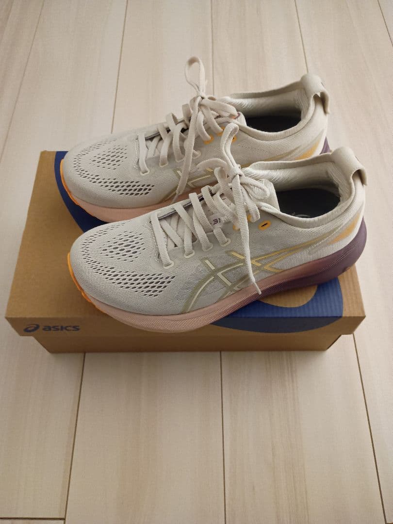 【美品】asics GEL-KAYANO 31 23.0cm ゲルカヤノ
