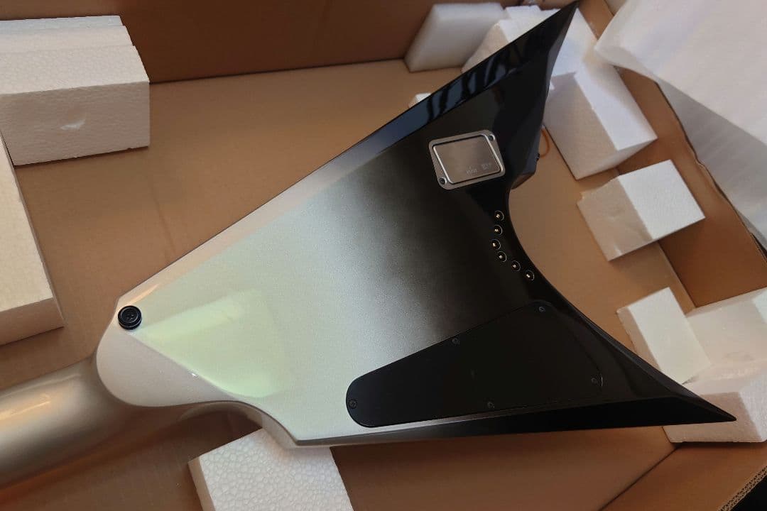 ESP EII E-II ARROW NTブラック×シルバー EMG 85 81