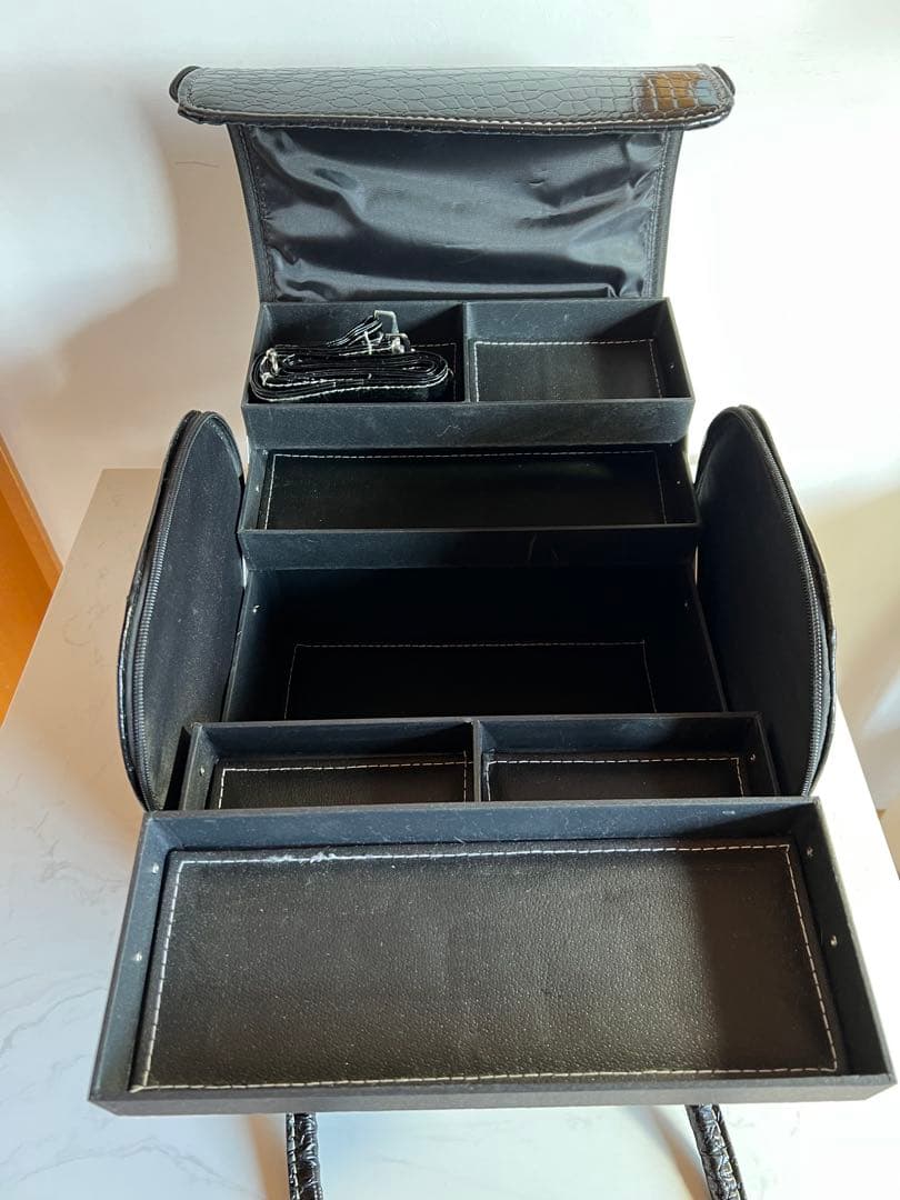 3月18日出品終了　ネイリスト検定3級　2級　セット　筆入とチップのおまけ付き