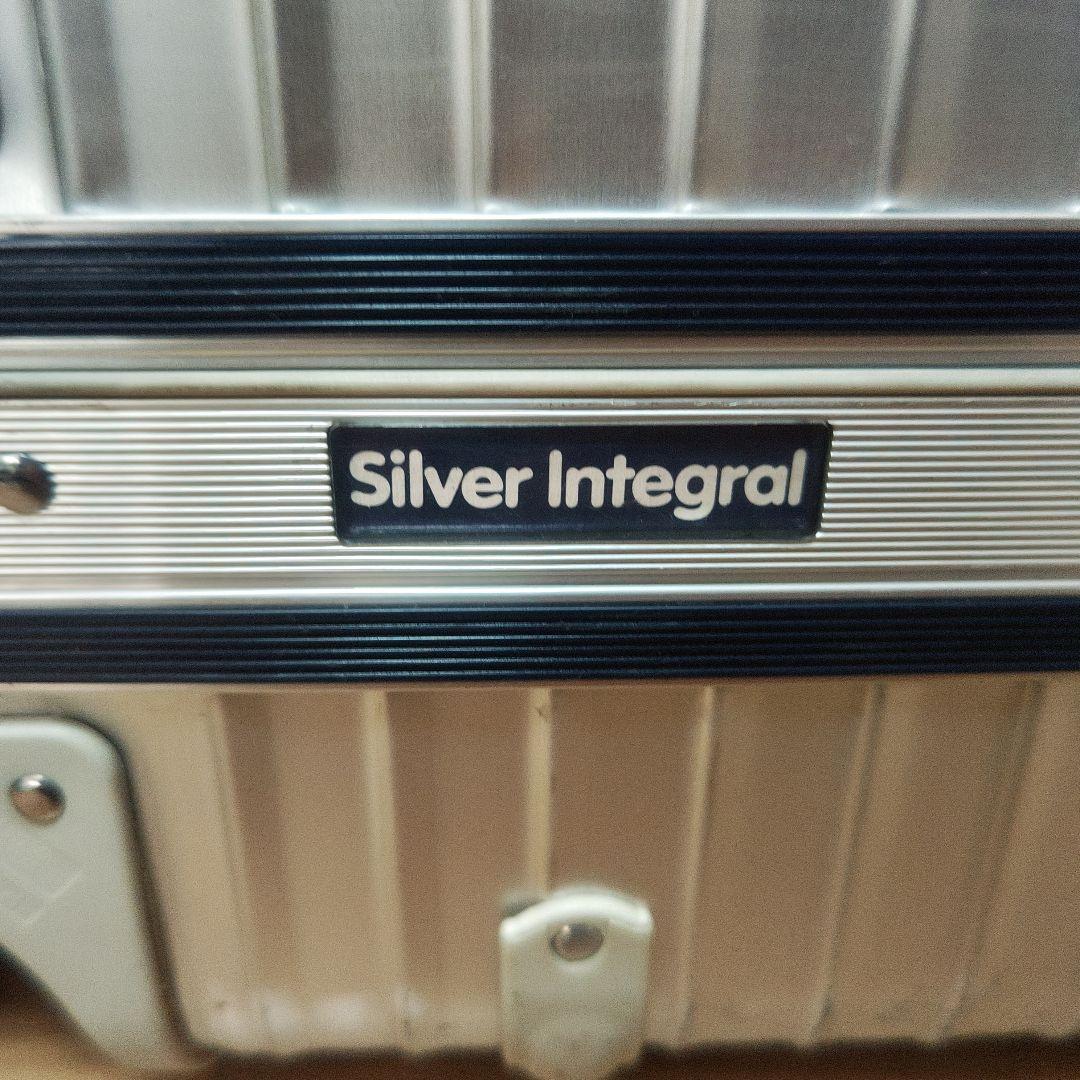 RIMOWA リモワ 最上位モデル シルバーインテグラル 82L キャリーケース