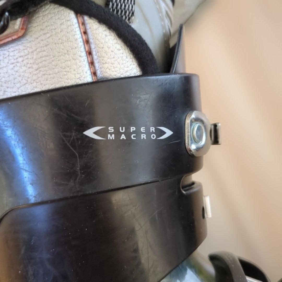 HADE EDGE+ 8.5 スキーブーツ