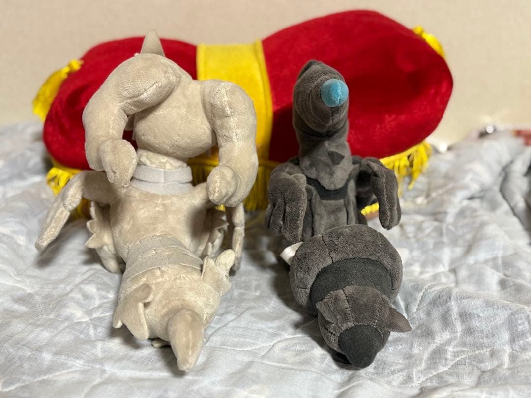 ポケドール　レシラム　ゼクロム　ぬいぐるみ2体セット