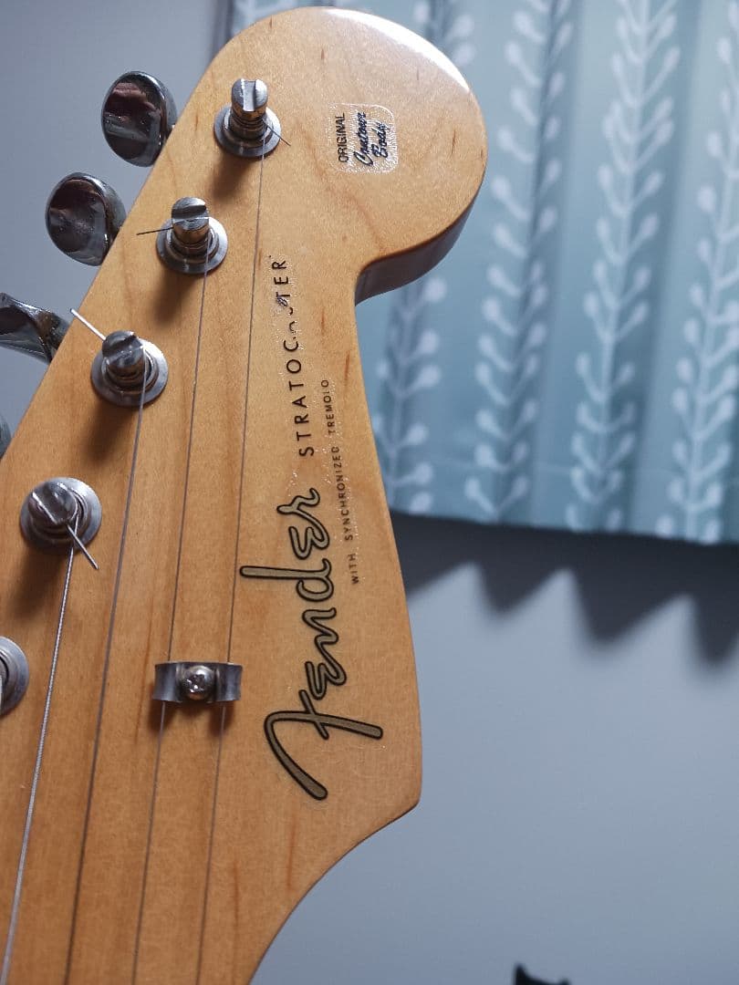 Fender usa Vintage Hot Rod ’50s 　グロスラッカー