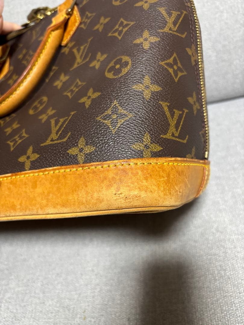 LOUIS VUITTON アルマ モノグラム