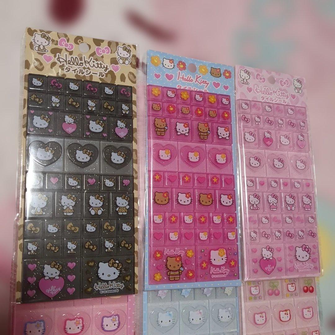 サンリオ　ハローキティ　タイルシール