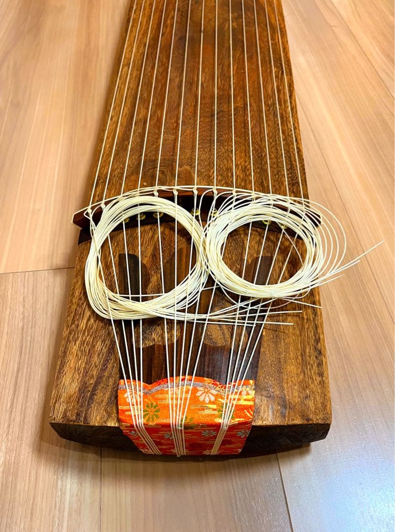【送料込み！付属品付き】お琴　13弦　カバー付き