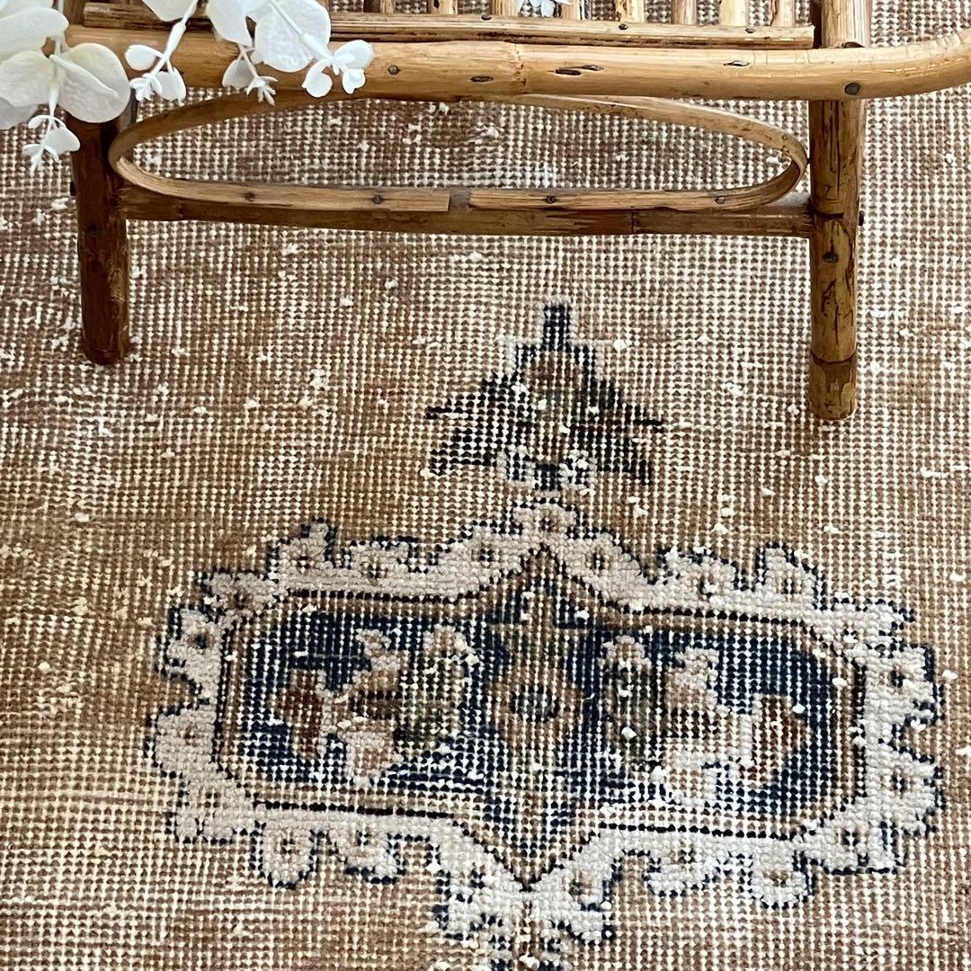 額縁メダリオン✳︎130×215コーラルピンク　ブルー　トルコヴィンテージラグ