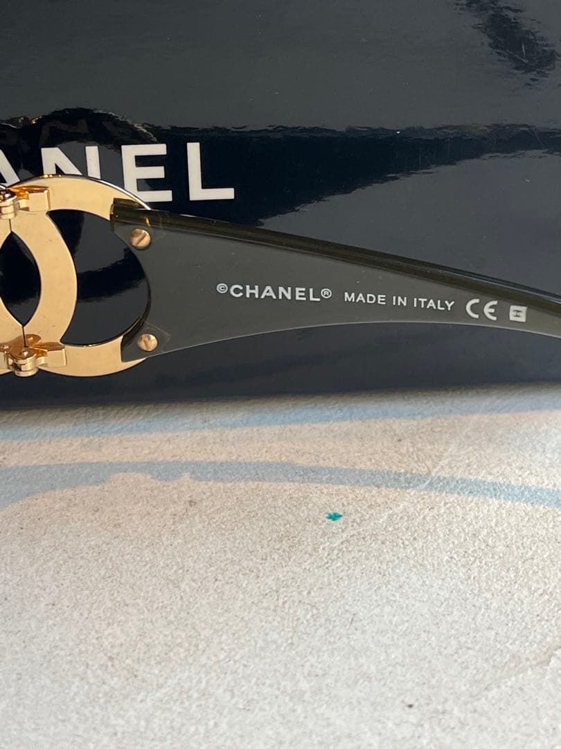 【極美品】CHANEL ココマーク　サングラス ブラウングラデーション