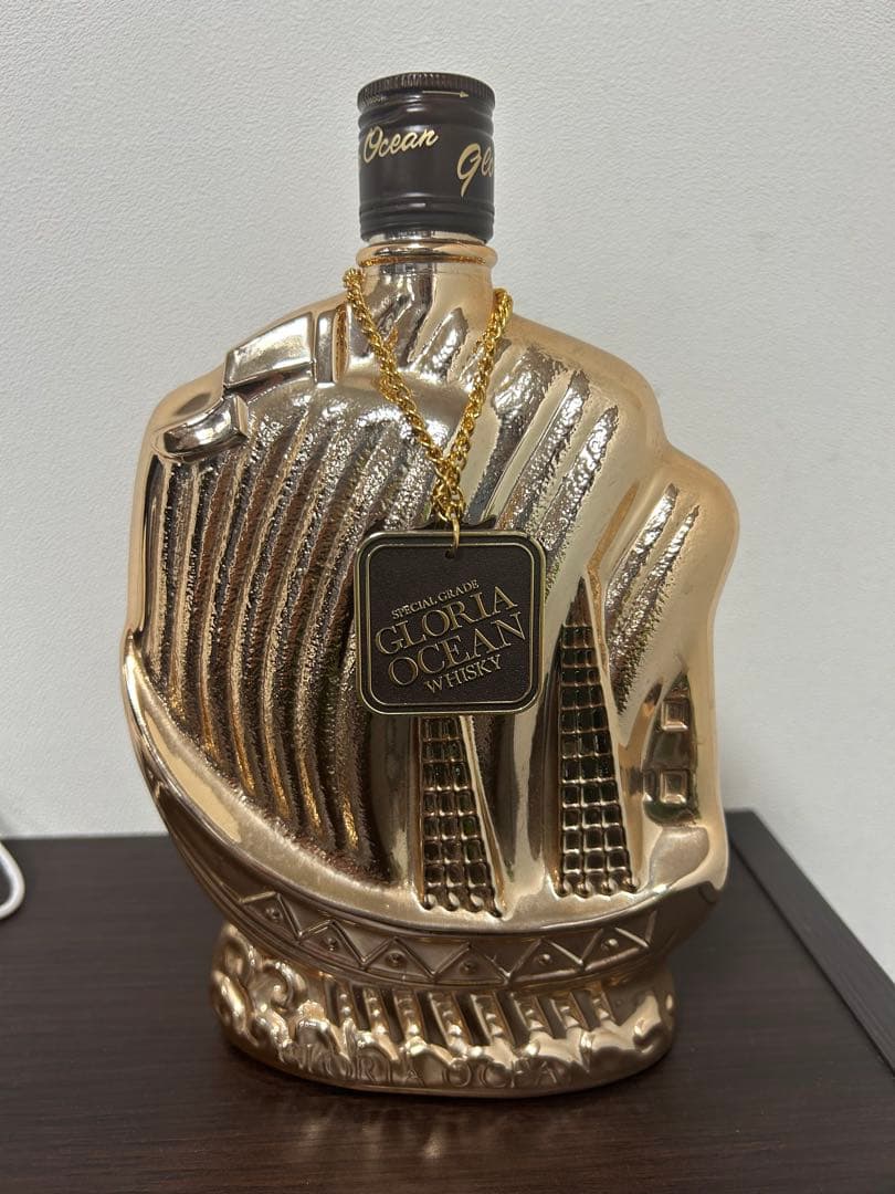 【緊急値下げ】グロリアオーシャン シップボトル ゴールド 760ml