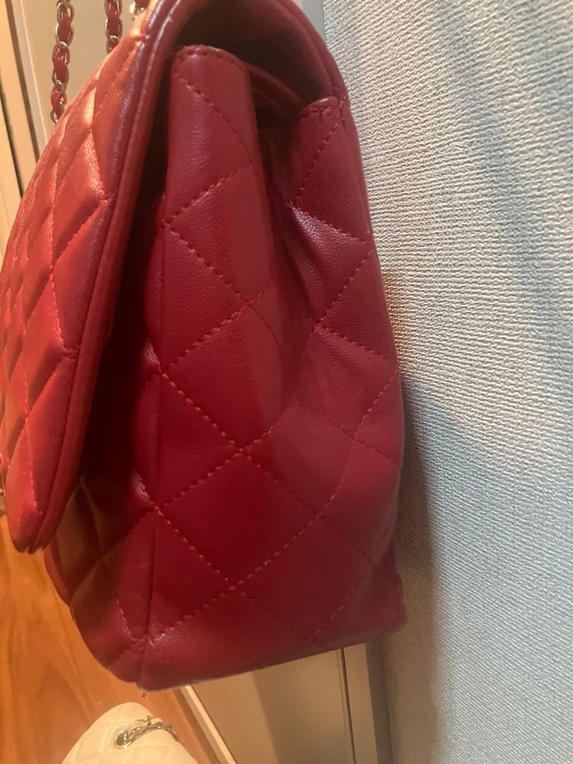 CHANEL ノベルティ レッド　ショルダーバッグ　大きい