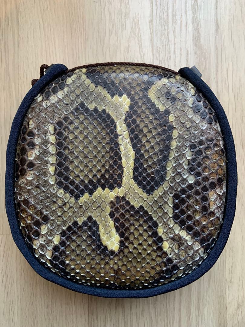 沖縄三線　与那城型　八重山黒木真黒　スンチー塗り　本張り