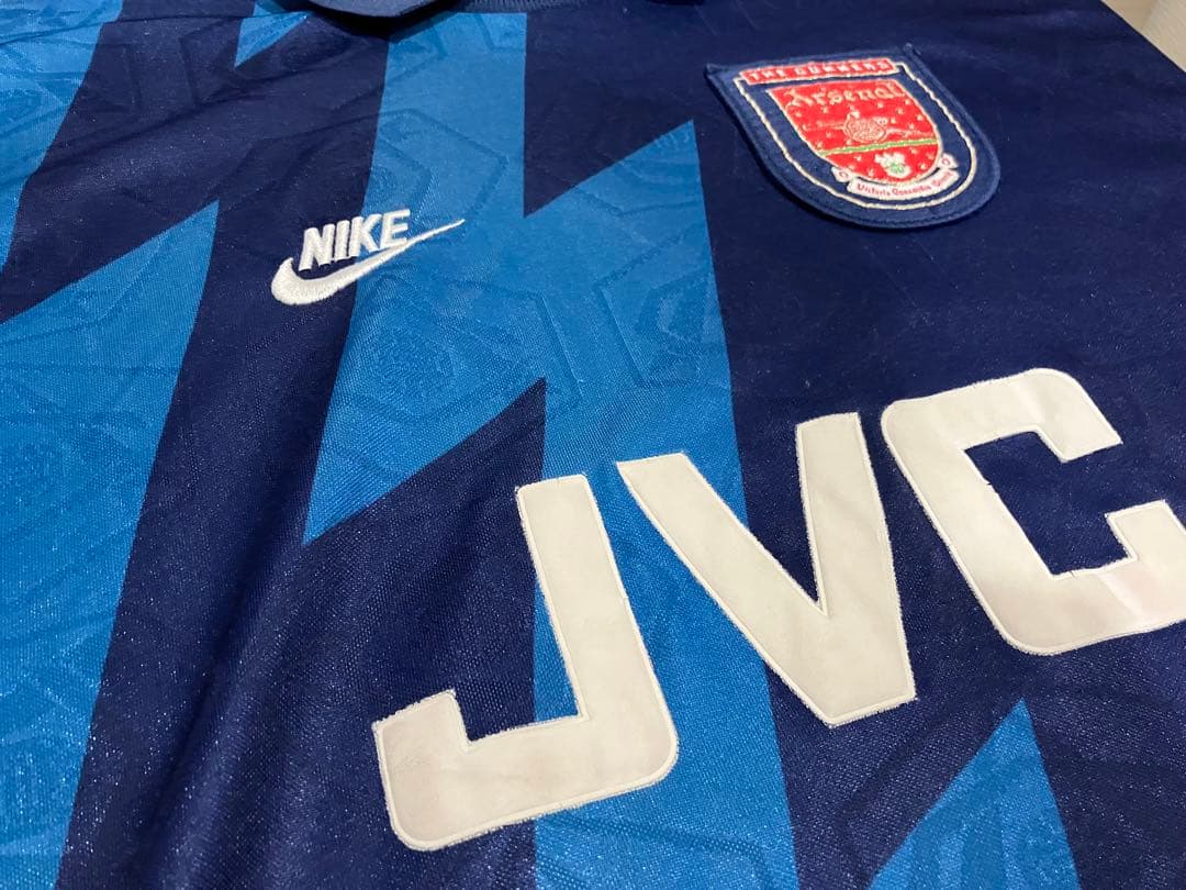 Nike アーセナル ベルカンプユニフォーム