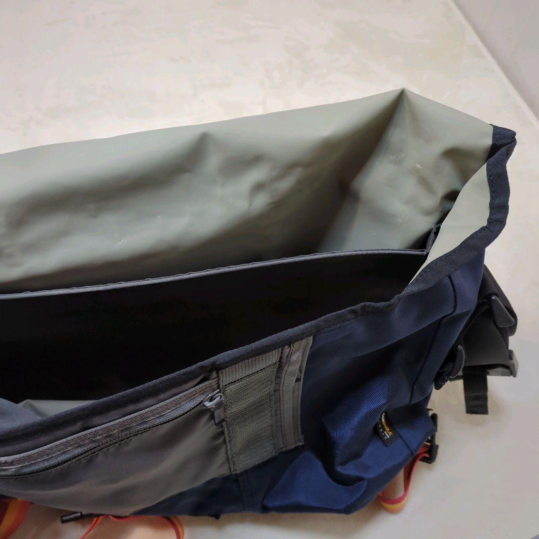 【美品】TIMBUK2 クラシックメッセンジャー M ダスクブルー 未使用級
