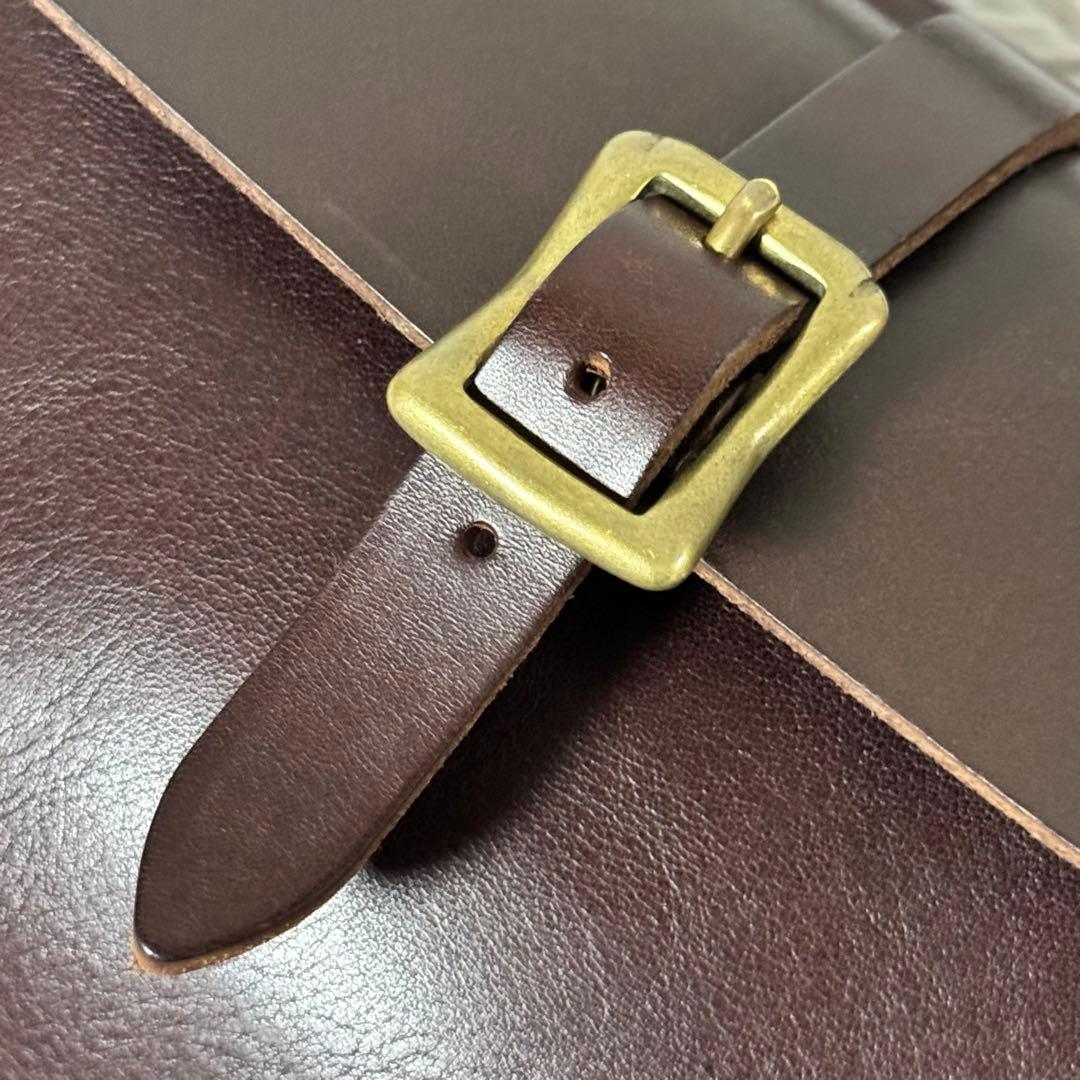 未使用級✨LONA ロナ　MILI ミリ　ボディーバッグ　ブラウニー　レザー