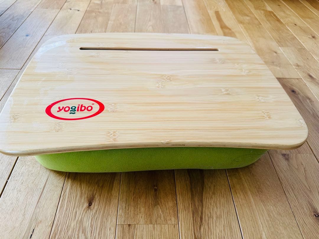 yogibo U字型クッション緑 替えカバー茶 yogiboクッションテーブル緑