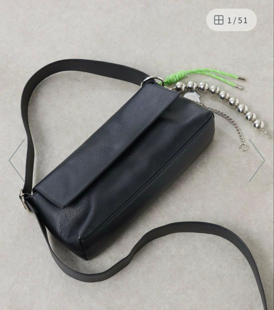 COLLAGE GALLARDAGALANTE シュリンクリンショルダーバッグ