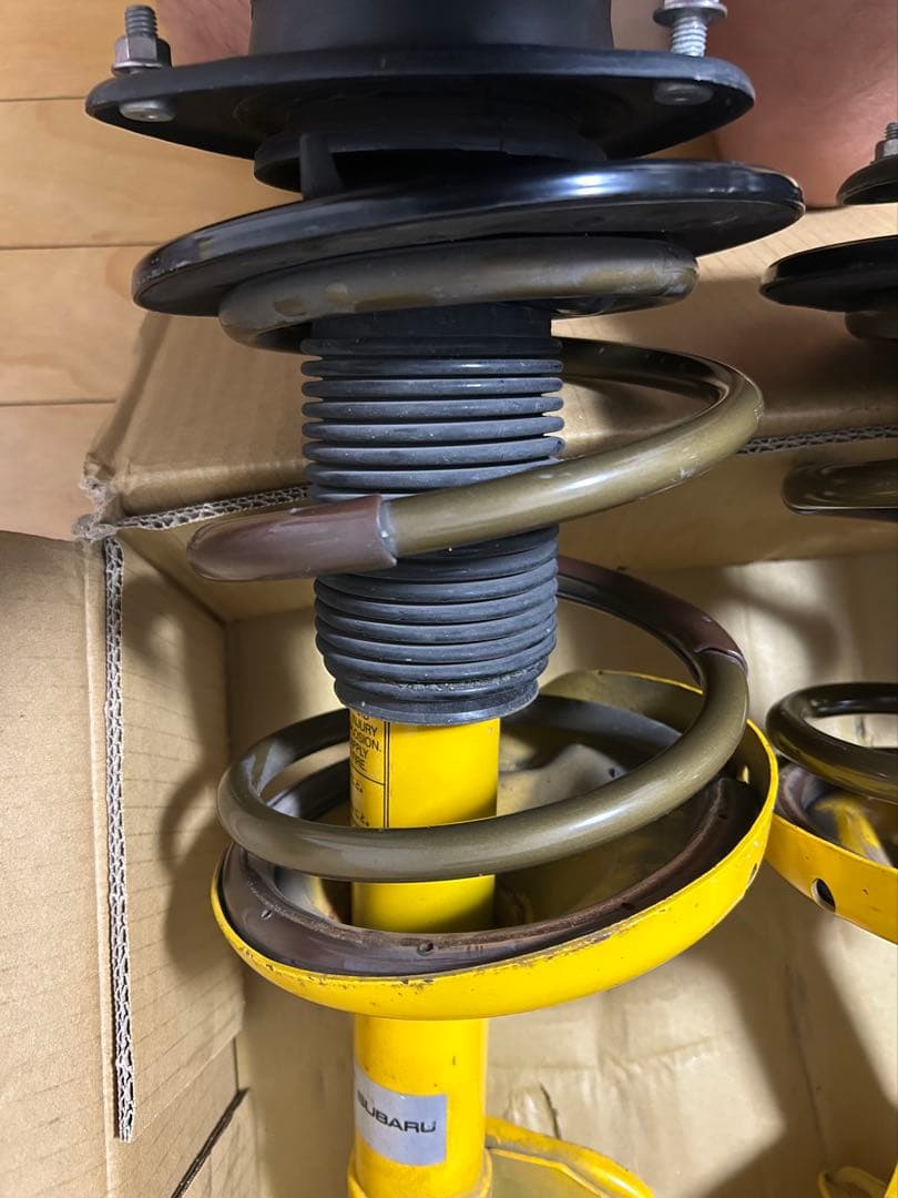 レヴォーグ2019年式vmg取り外しテインダウンサス取付済みサスペンション一式