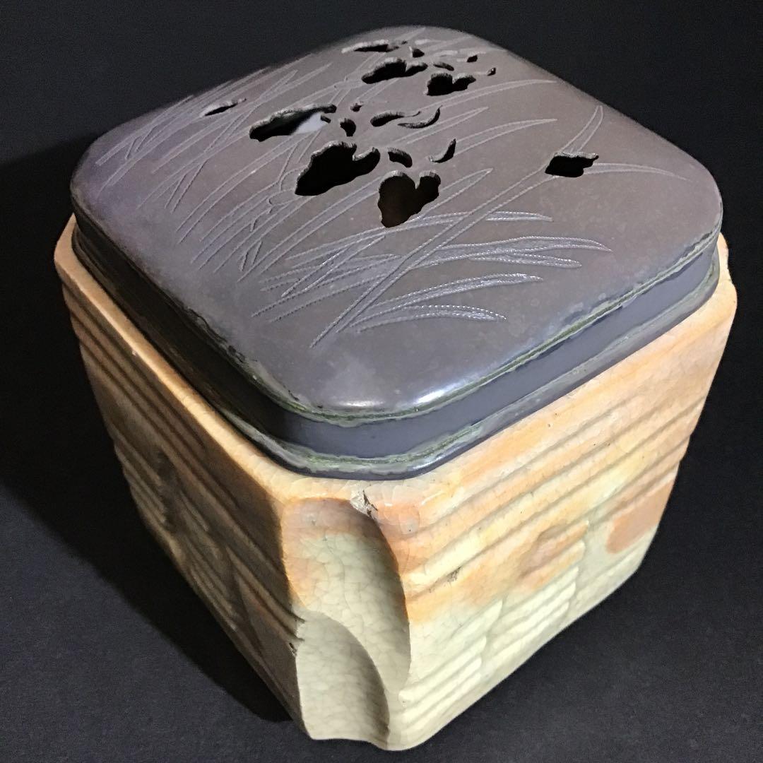 和楽焼　菖蒲花抜　純銀火屋　香合