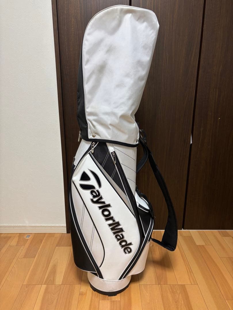 TaylorMade キャディバッグ ホワイト・ブラック
