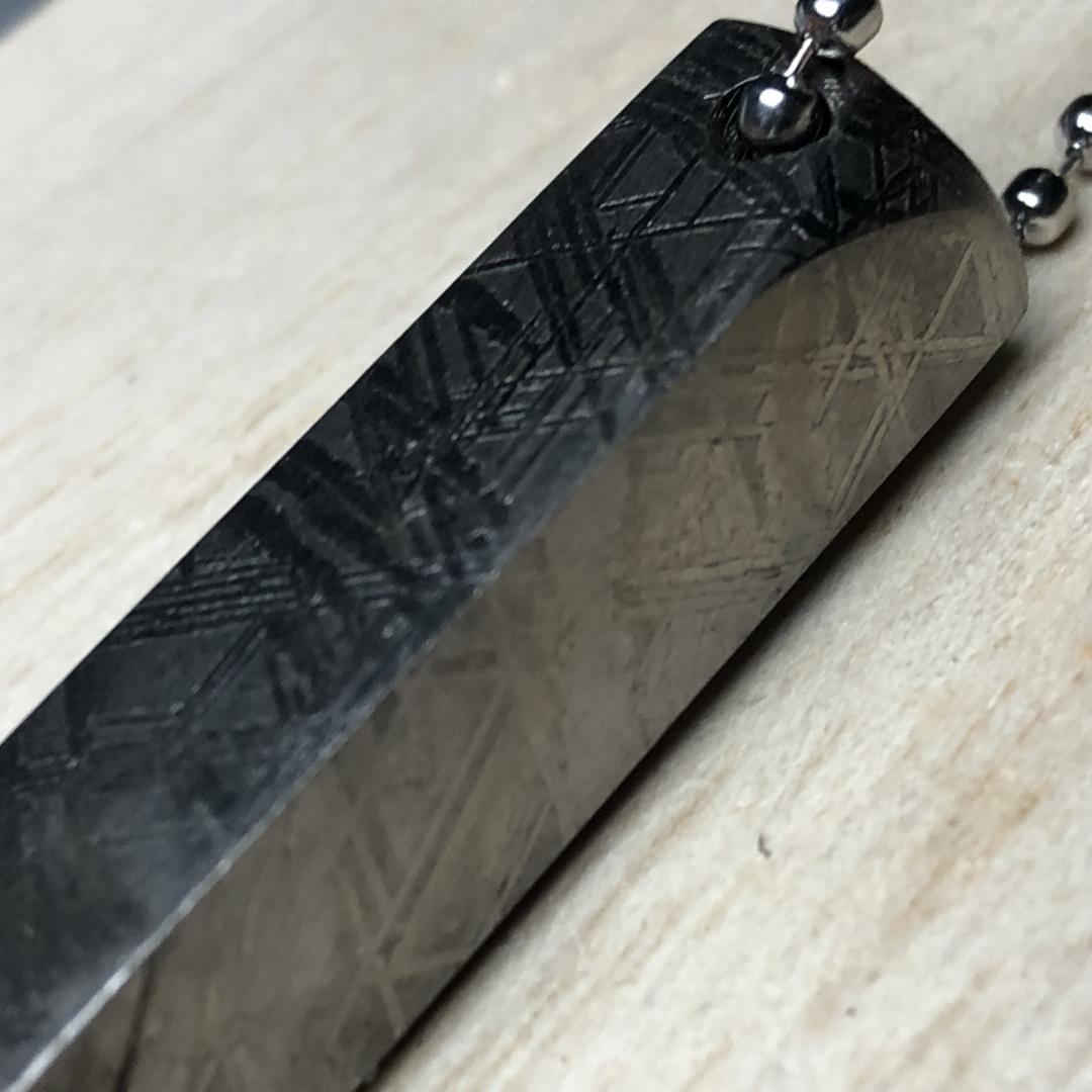 ムオニオナルスタ隕石　メッキ処理済み　ペンダント　 鉄隕石　重さ約29ｇ