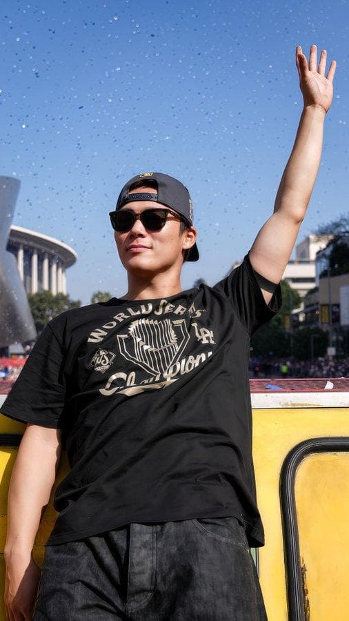 大谷翔平ワールドシリーズ2連覇優勝記念FanaticsパレードブラックフーディL