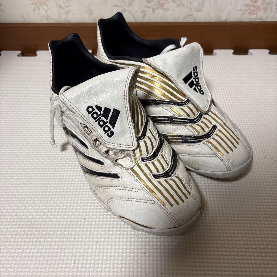 adidas プレデターアブソリュート　復刻版　TF 27.5