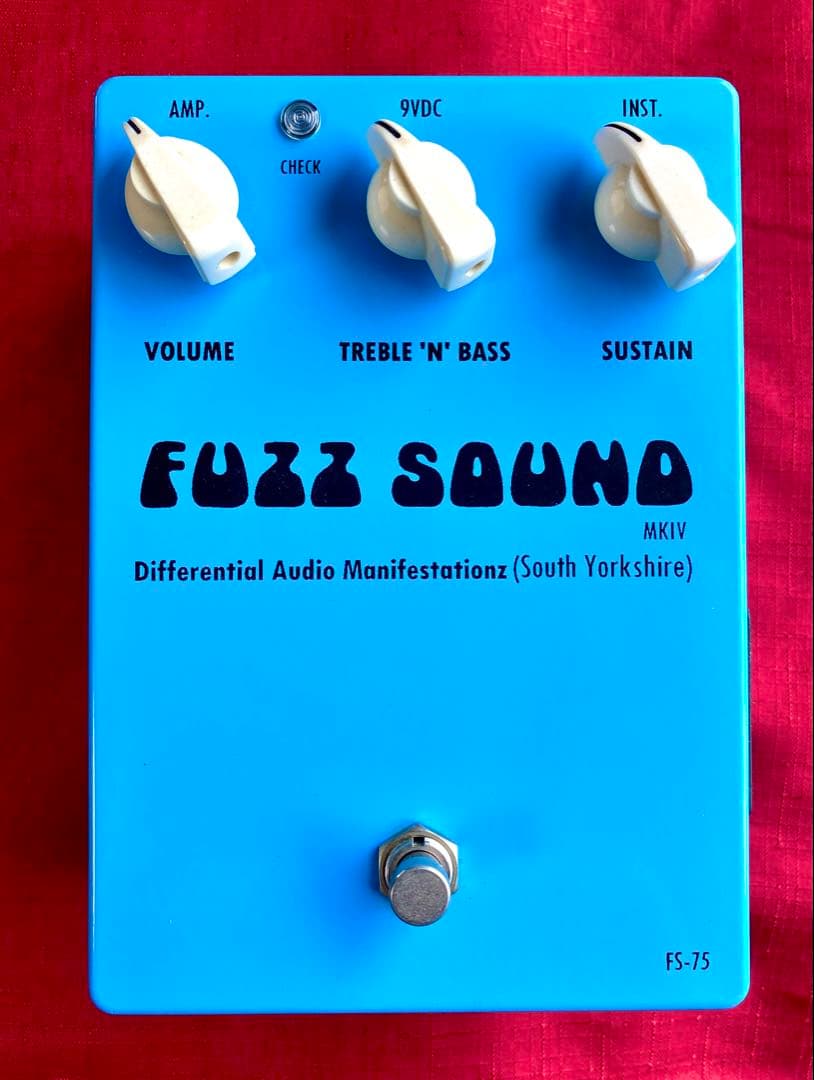 ギター D*A*M Fuzz Sound MKIV FS-75