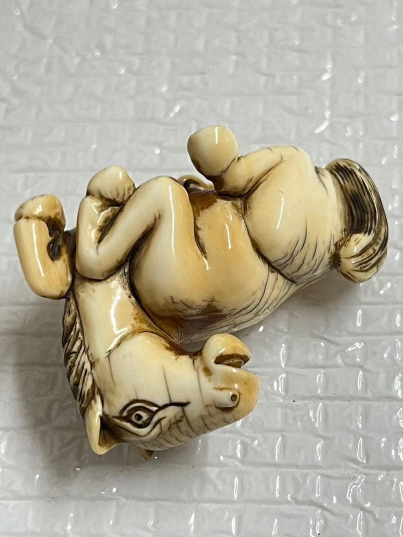 古代馬置物牙細工 ともたんさん、