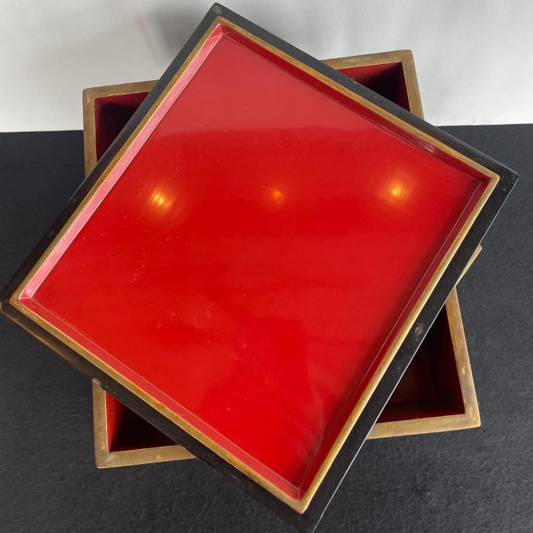 天然木 溜無地 五段重 蓋二枚 内朱塗 重箱 木箱入 木製 漆器 漆芸 骨董