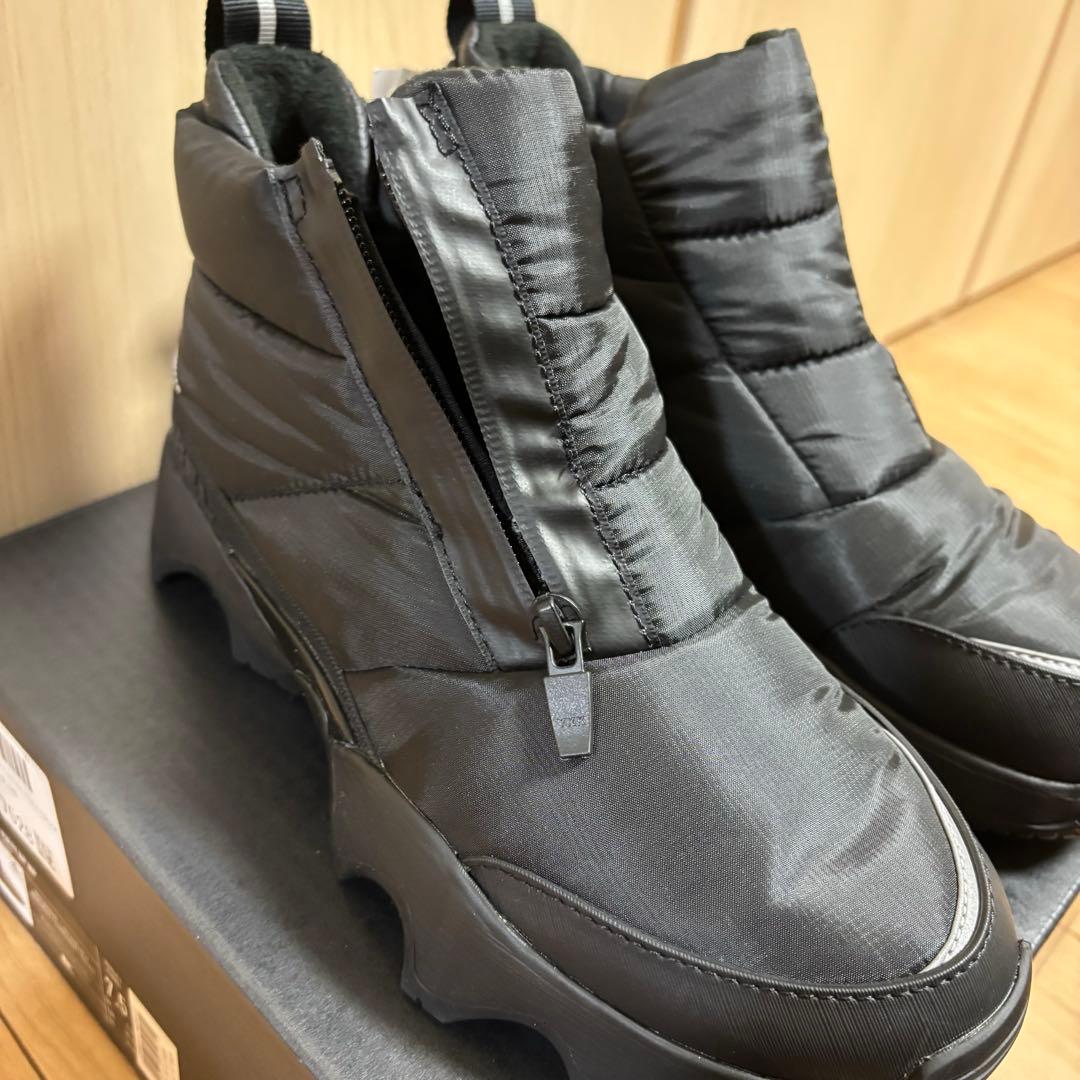 ★me★SOREL キネティックインパクト パフィージップブーツ 24.5