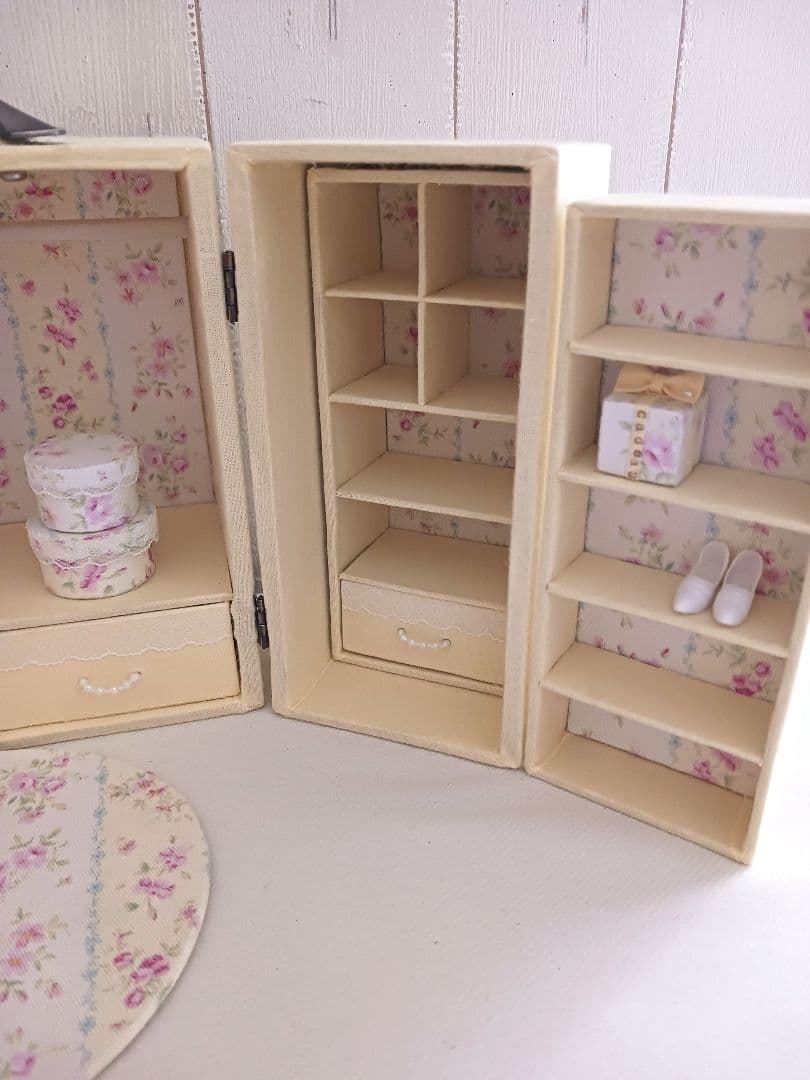 Jin様＊Jiji＊ハンドメイド＊飾り棚＊kyo＊ワードローブ・ショーケース