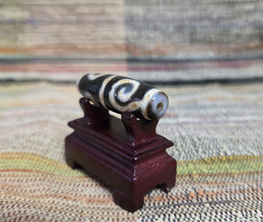 879　天珠　白毫天珠　龍紋　希少天珠　貴重　珍品　　dzibeads！