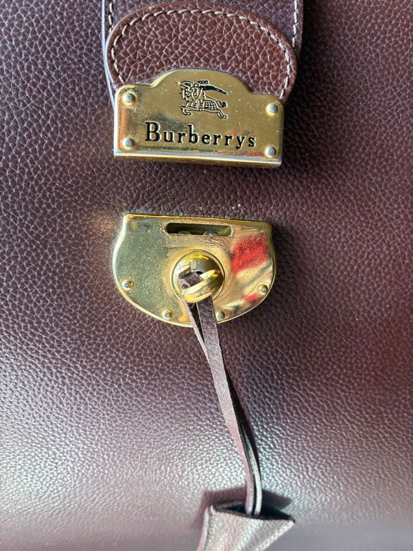 ヤ*ダ様 バーバリー　ブラウン　レザー ダレスバッグ