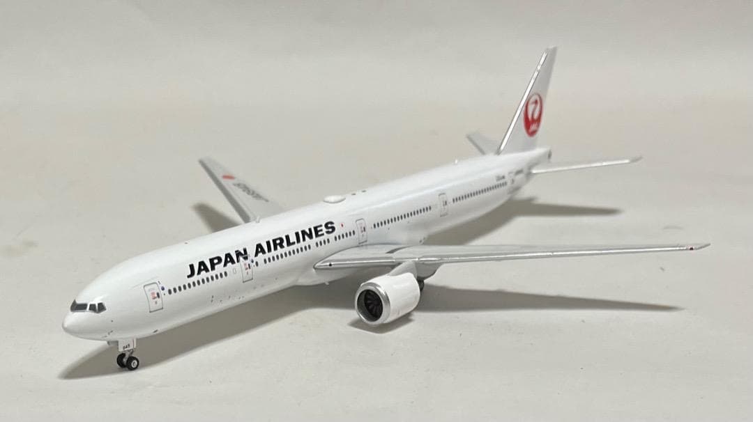 航空機・ヘリコプター JAL B777-300 JA8945