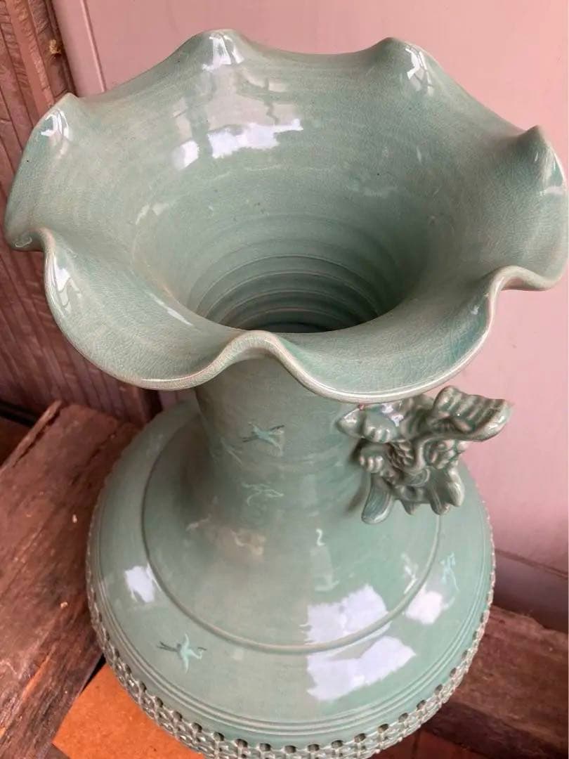 青山作　特大壺　青磁　透かし 雲鶴紋　二層網目　訳あり　花瓶　網目彫　緑色　双耳