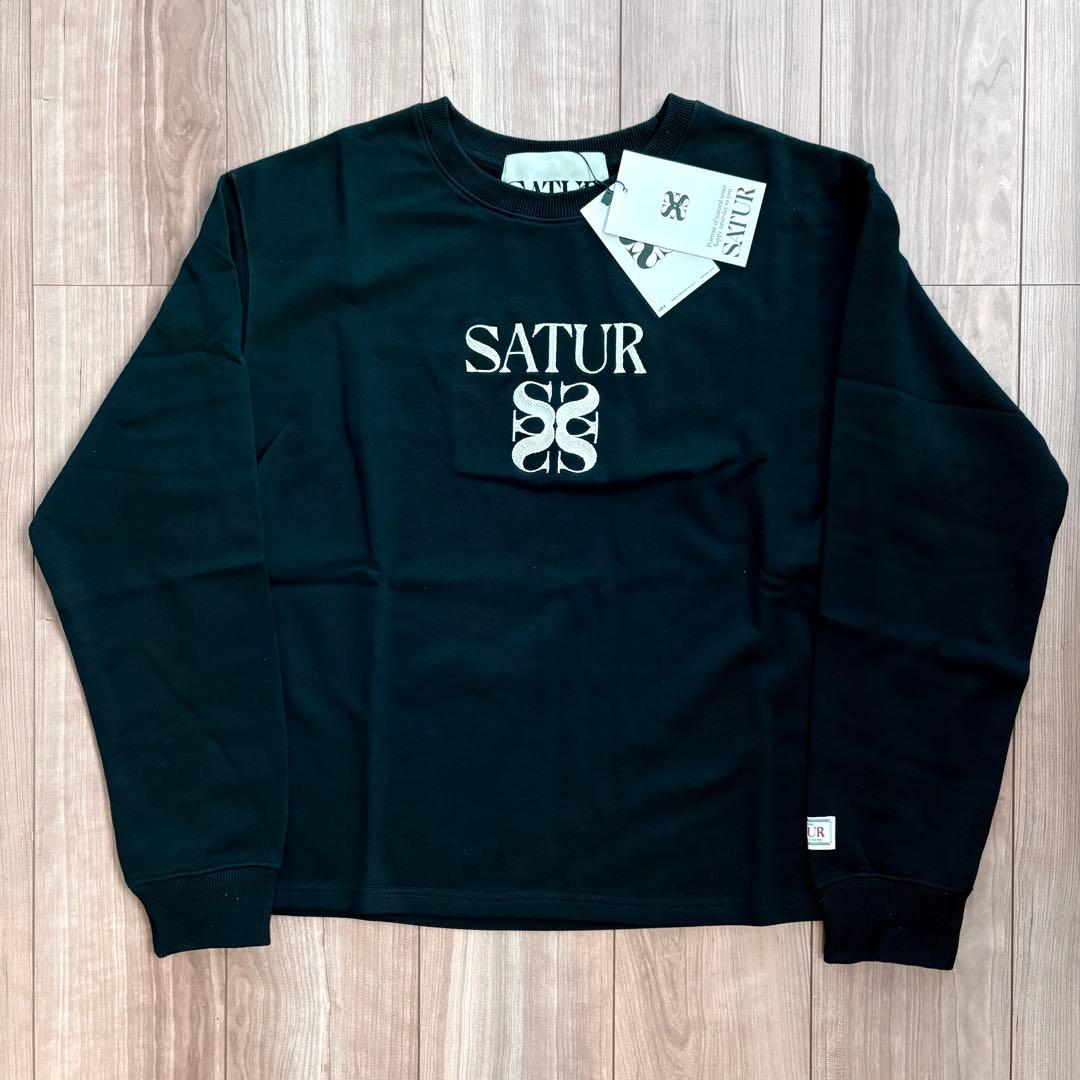 SATUR セター スウェット 刺繍 ロゴ 黒 M