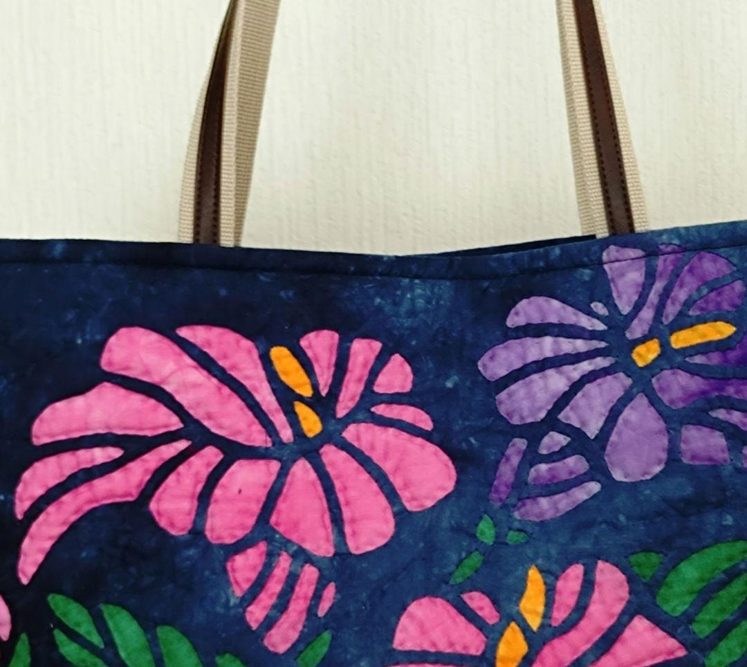 ハワイアンキルトバック・カラーの花・ハンドメイド