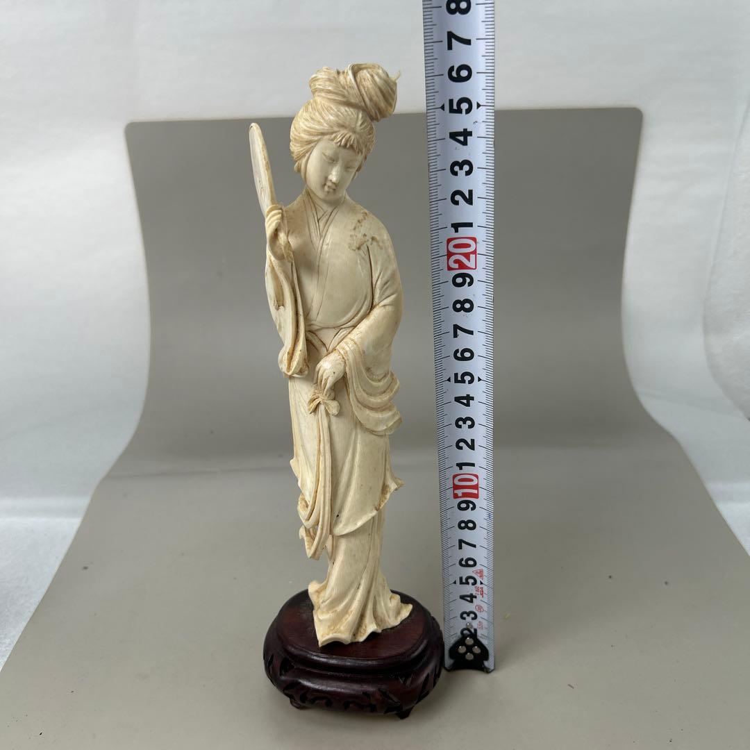 女性像 約27cm 木製台座付きB011