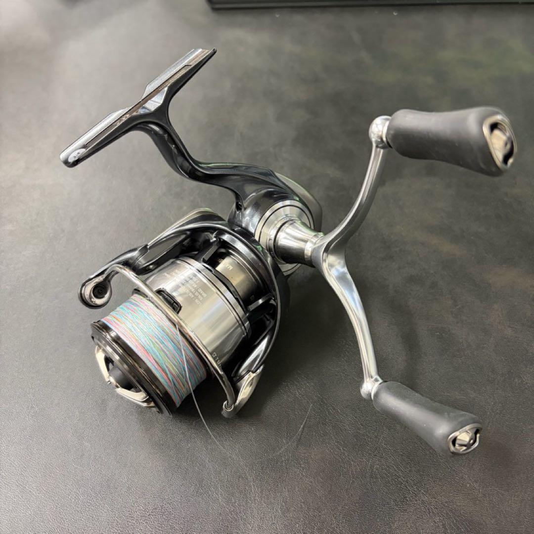 や*す様 ダイワ 24 セルテート リール 306587 LT2500S-DH