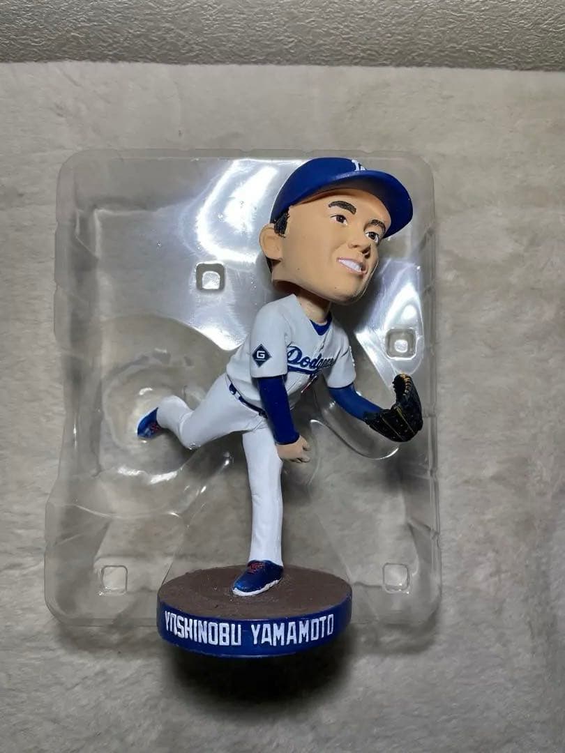 山本由伸 ボブルヘッド人形　ドジャーススタジアム限定配布 フィギュア