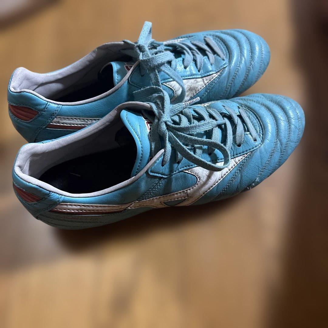 ミズノ モレリア 水色 サッカーシューズ