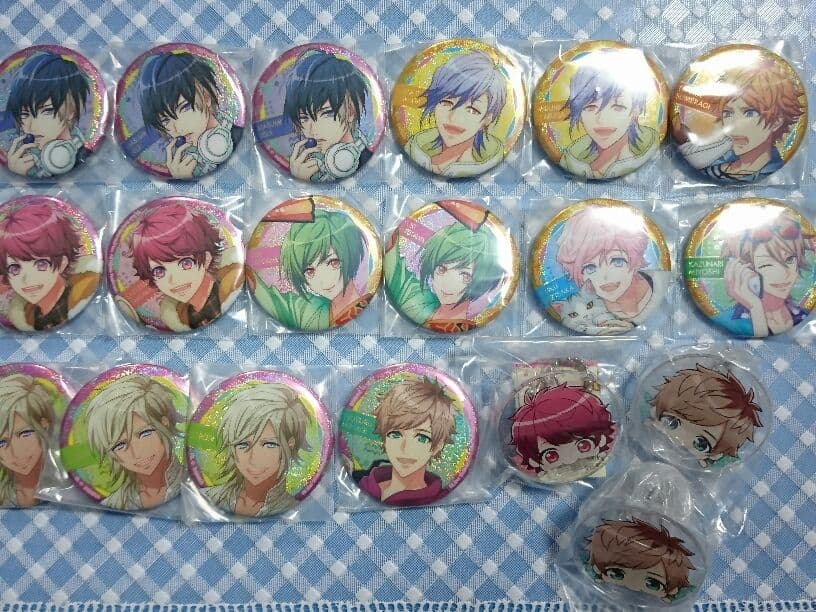 【定価～以下】 A3  カプセル缶バッジ 他