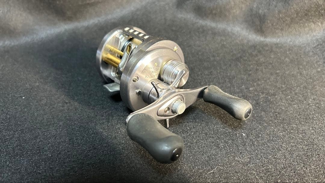 【付属品完備・DC音良好・回転良好】シマノ カルカッタコンクエスト 101DC