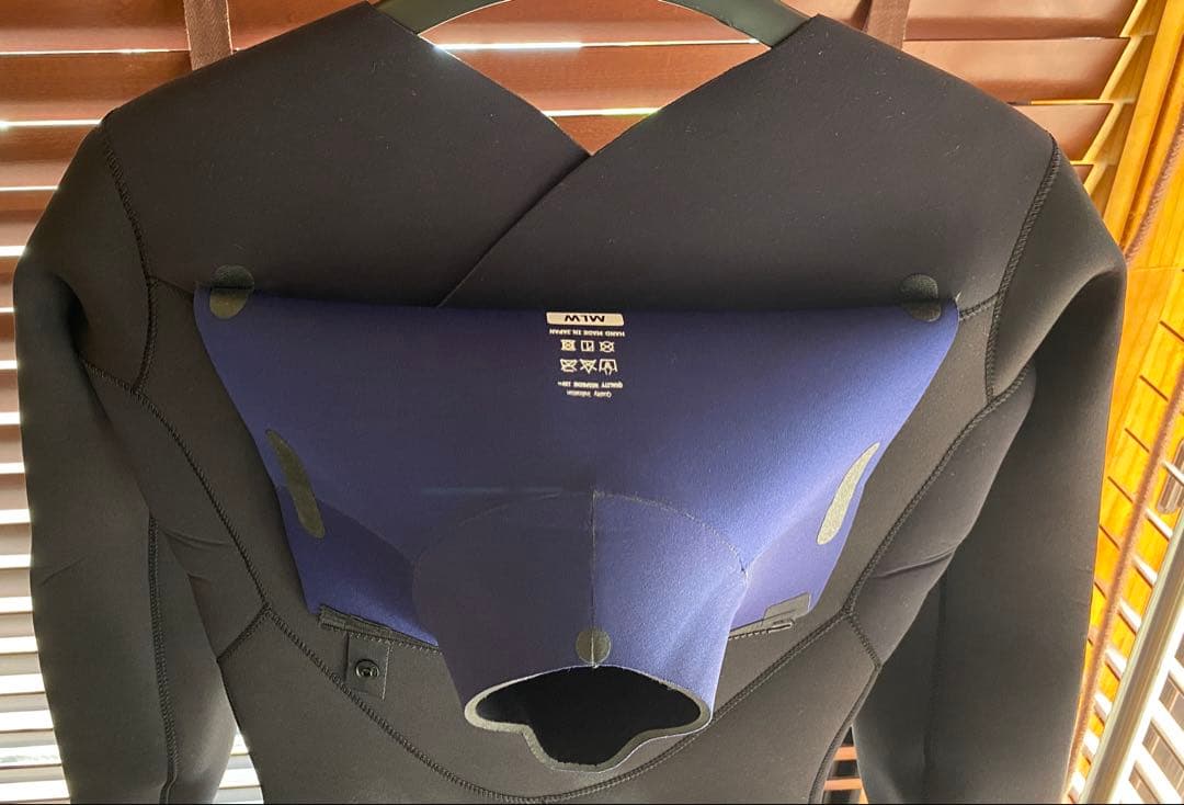 新品未使用 TAVARUA タバルア　フルスーツ　3x2㎜