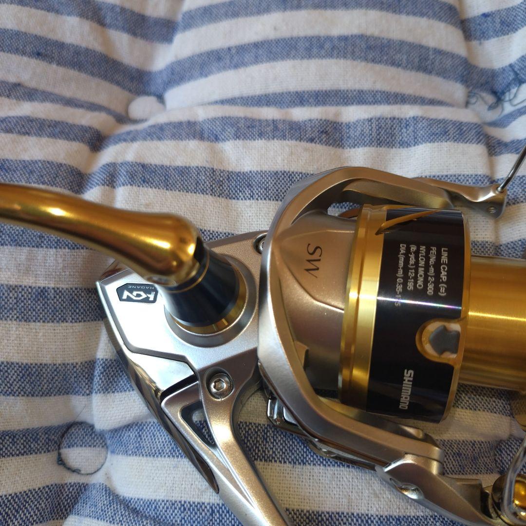 【箱付き】シマノスピニングリール 18 ストラディック SW 5000 XG