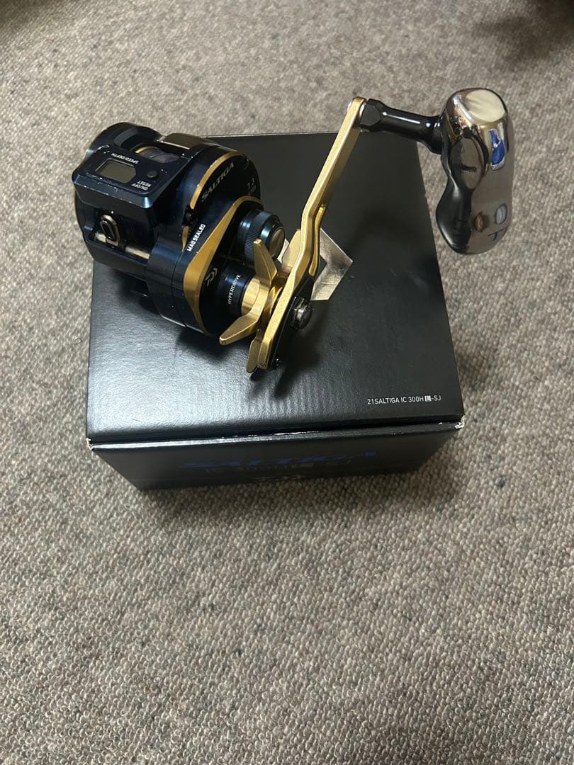 森*ん様 ダイワ　21ソルティガic 300HL-SJ リブレハンドルノブカスタ