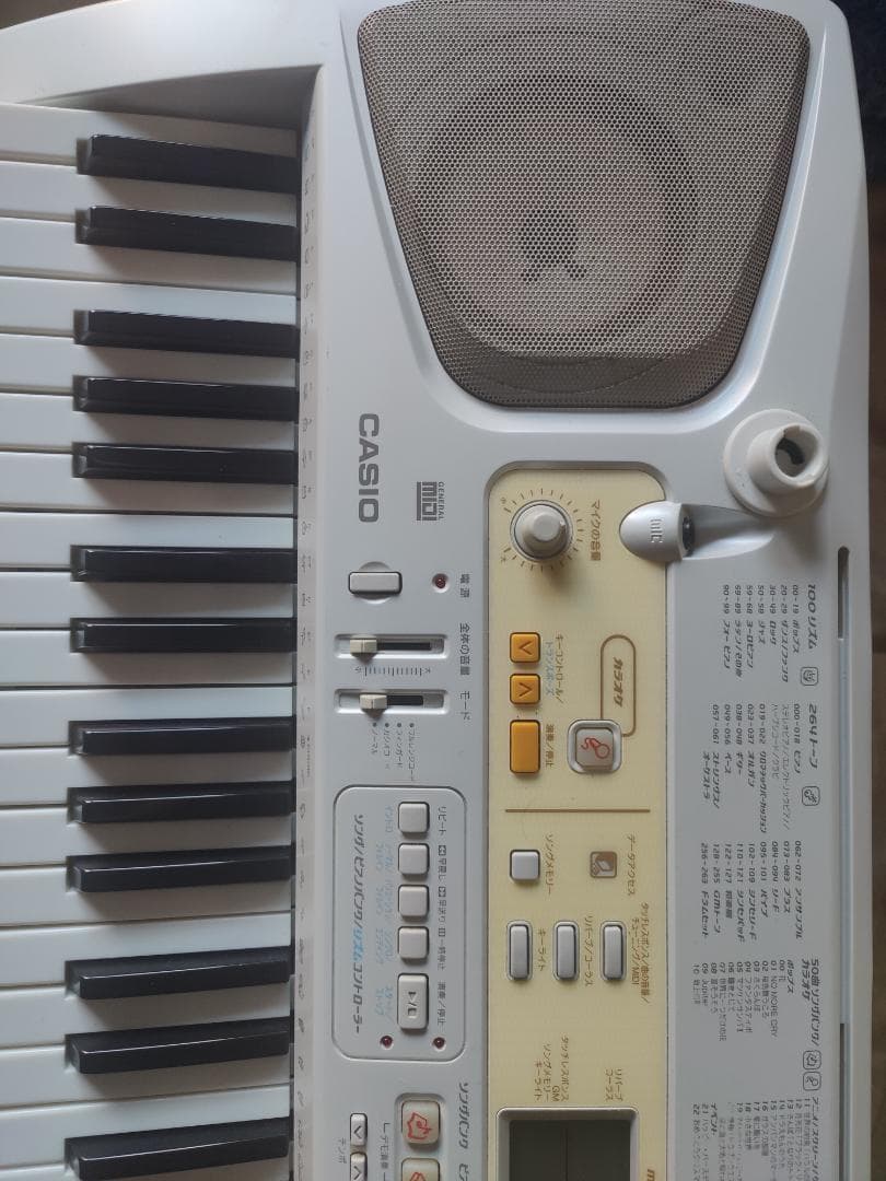 CASIO LK-201 TV鍵電子キーボード