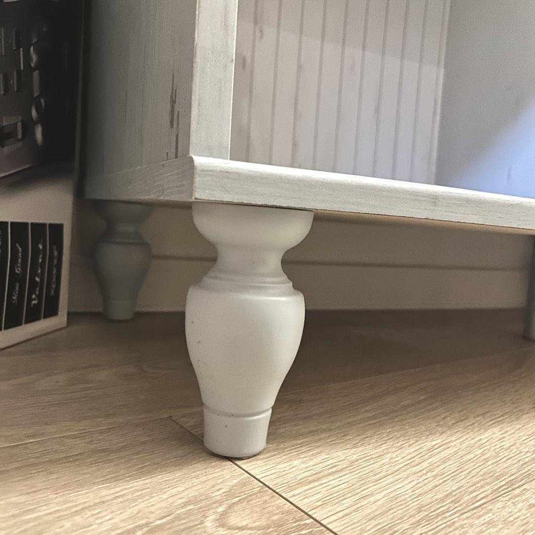 ライトブルー木製本棚 ガラス扉付き