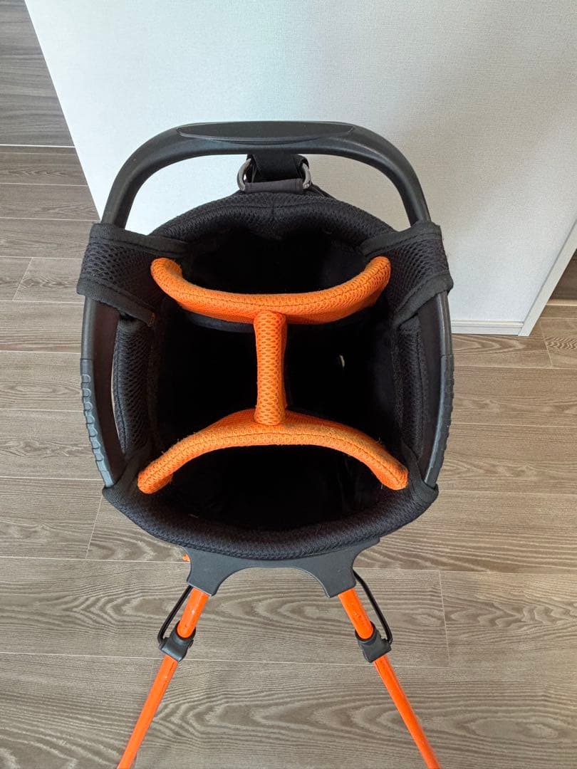 プーマ　スタンドキャディーバッグ