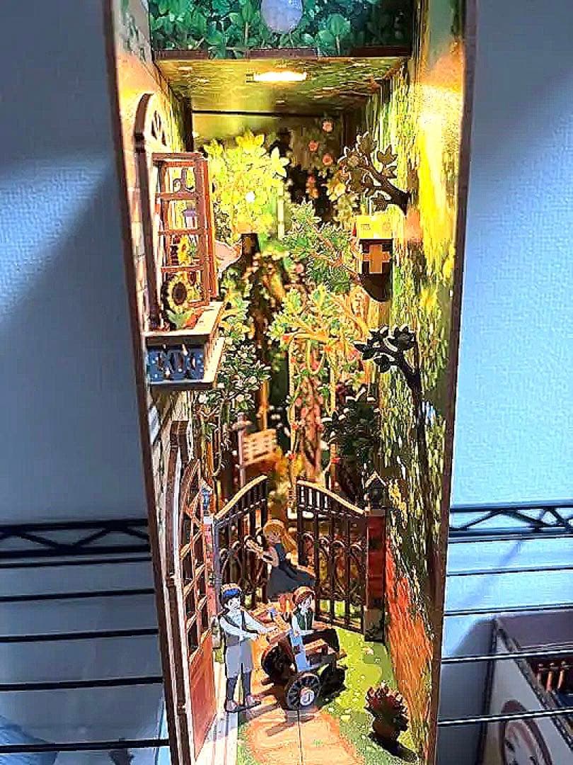 ブックエンド　ミニチュア　完成品